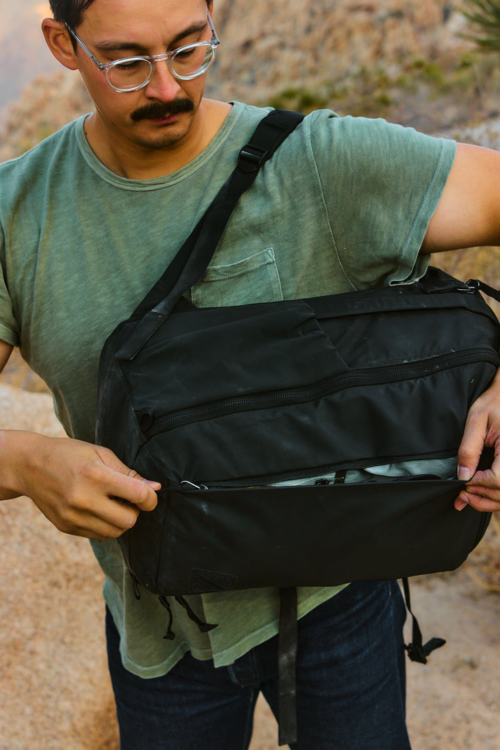 CIVIC TRAVEL BAG 26L